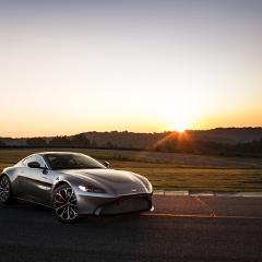 Aston Martin Vantage Tungsten Silver 09